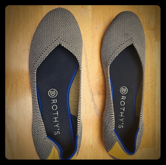 Rothy's Shoes - ☀️ Rothy's Size 10 Flat Shoes ☀️